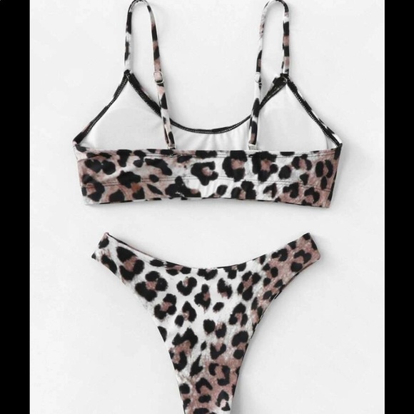 Leopard print bikini - Picture 2 of 2